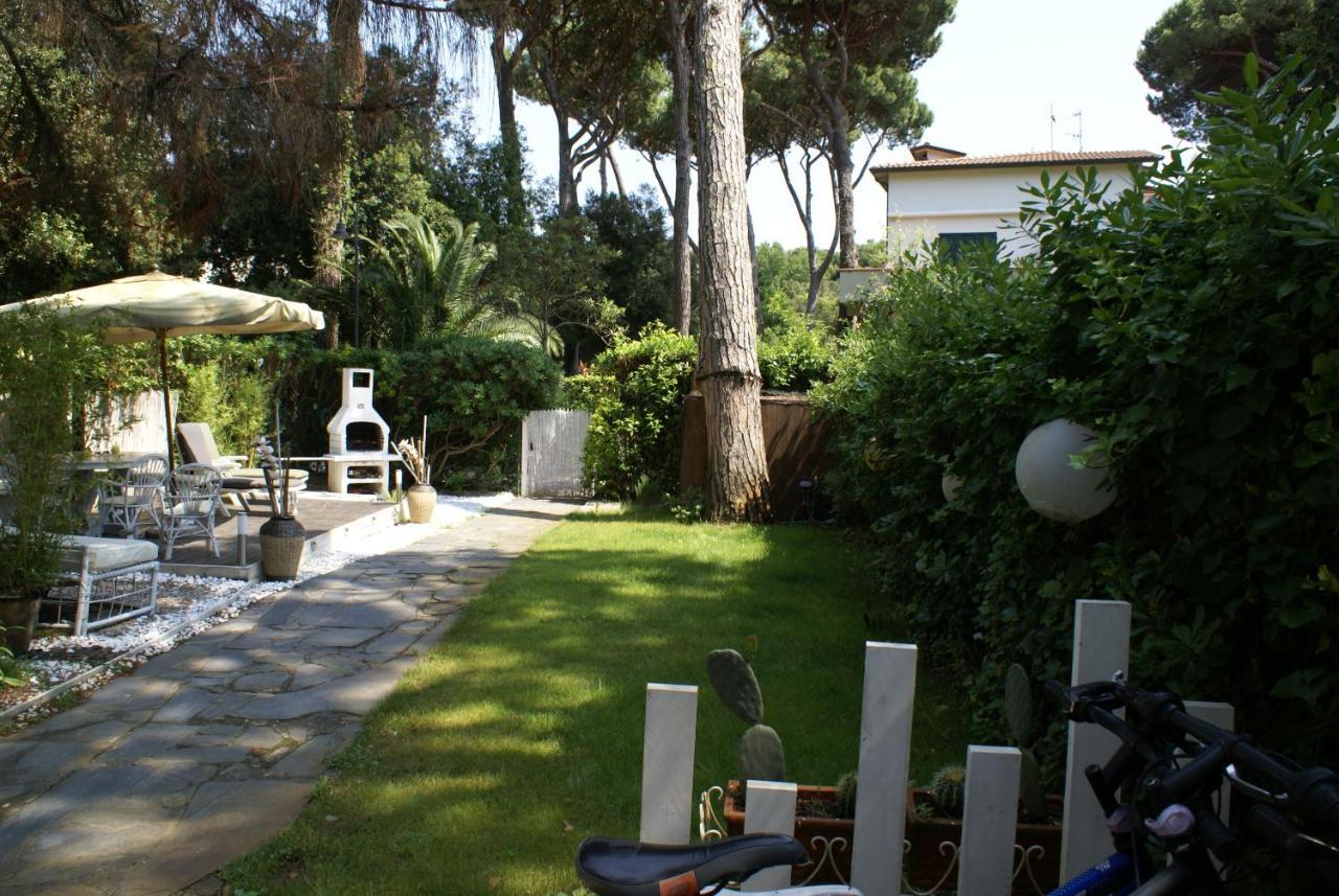 Domusauroom, Relax Nel Cuore Della Versilia - Pet Friendly Viareggio Exterior photo