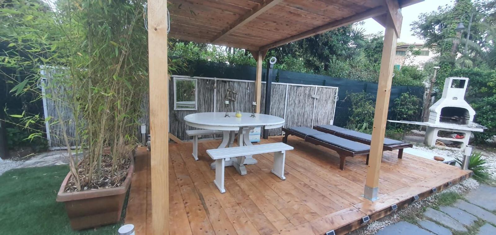 Domusauroom, Relax Nel Cuore Della Versilia - Pet Friendly Viareggio Exterior photo