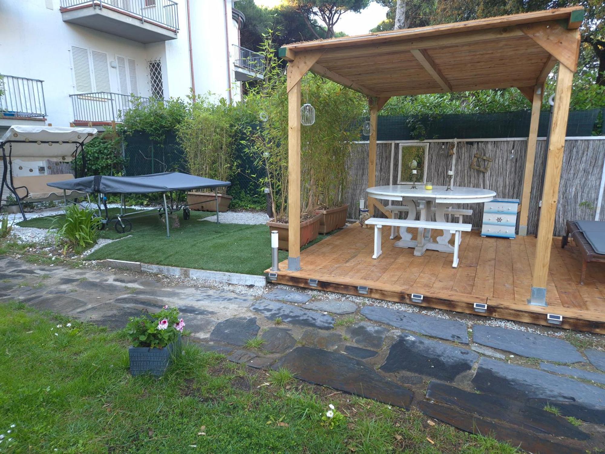 Domusauroom, Relax Nel Cuore Della Versilia - Pet Friendly Viareggio Exterior photo