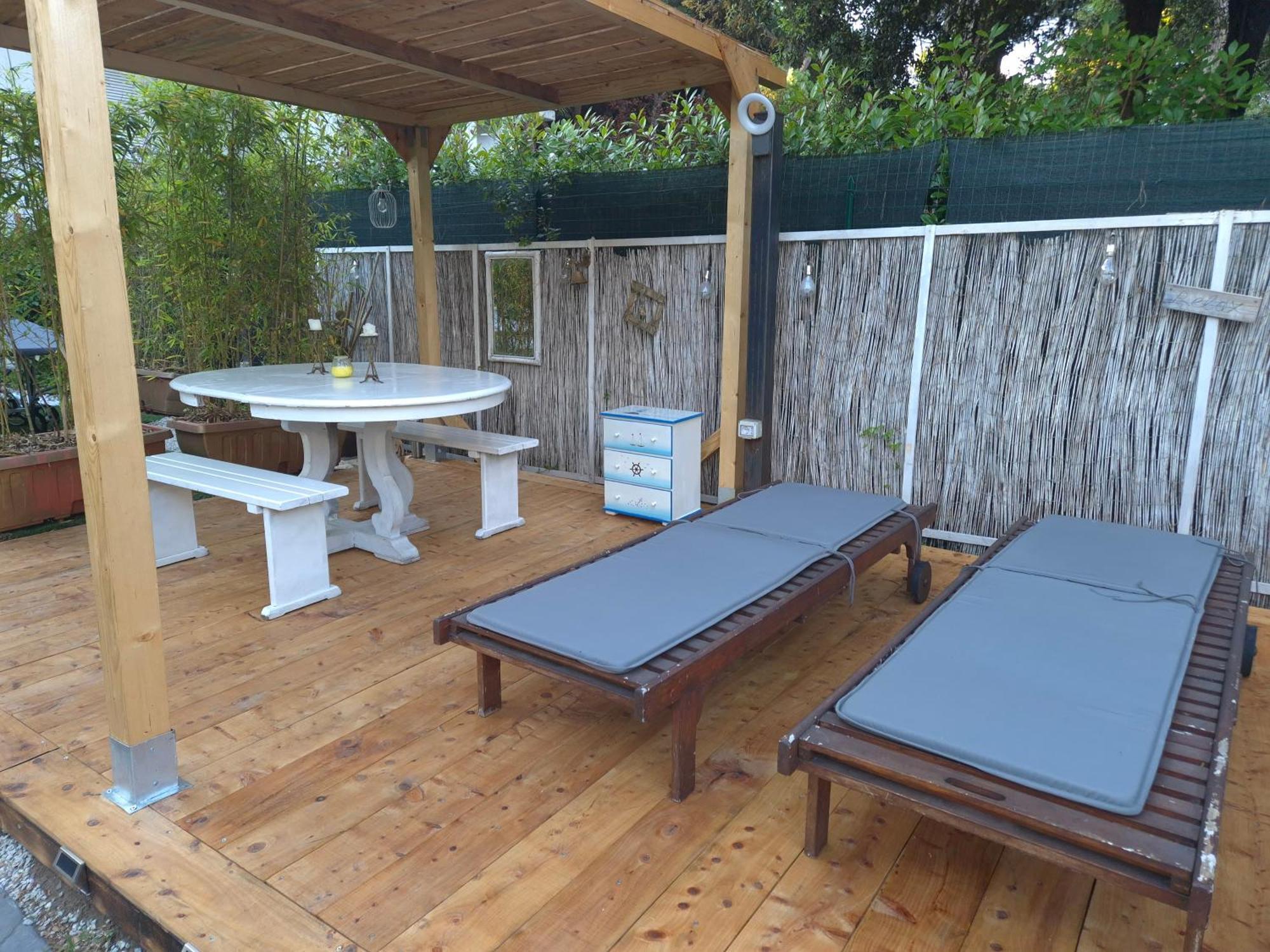 Domusauroom, Relax Nel Cuore Della Versilia - Pet Friendly Viareggio Exterior photo